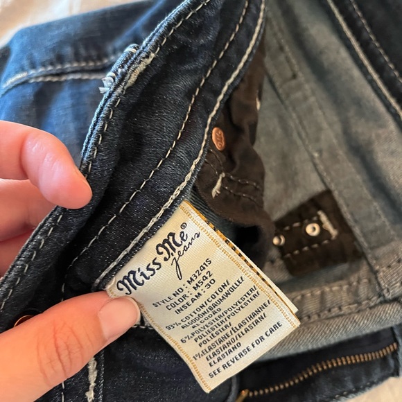 Miss Me Skinny Jeans - Picture 4 of 5